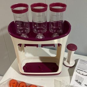 Brand new squeeze station.